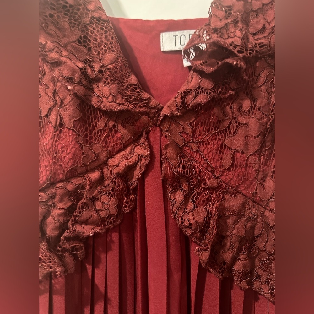 TOBI JUST US TWO LACE SKATER MINI DRESS BURGUNDY, SMALL - Picture 7 of 10
